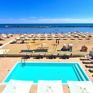 Hotel You&me, Rimini